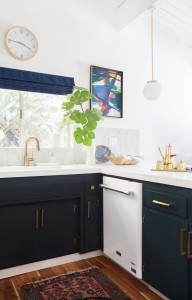 kitchen_after_emily-henderson-blue-white-brass-appliances